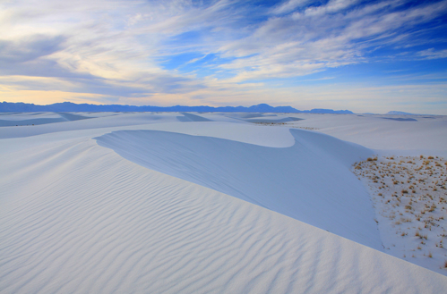 Picture of New Mexico’s White Sands, Caverns & Close Encounters